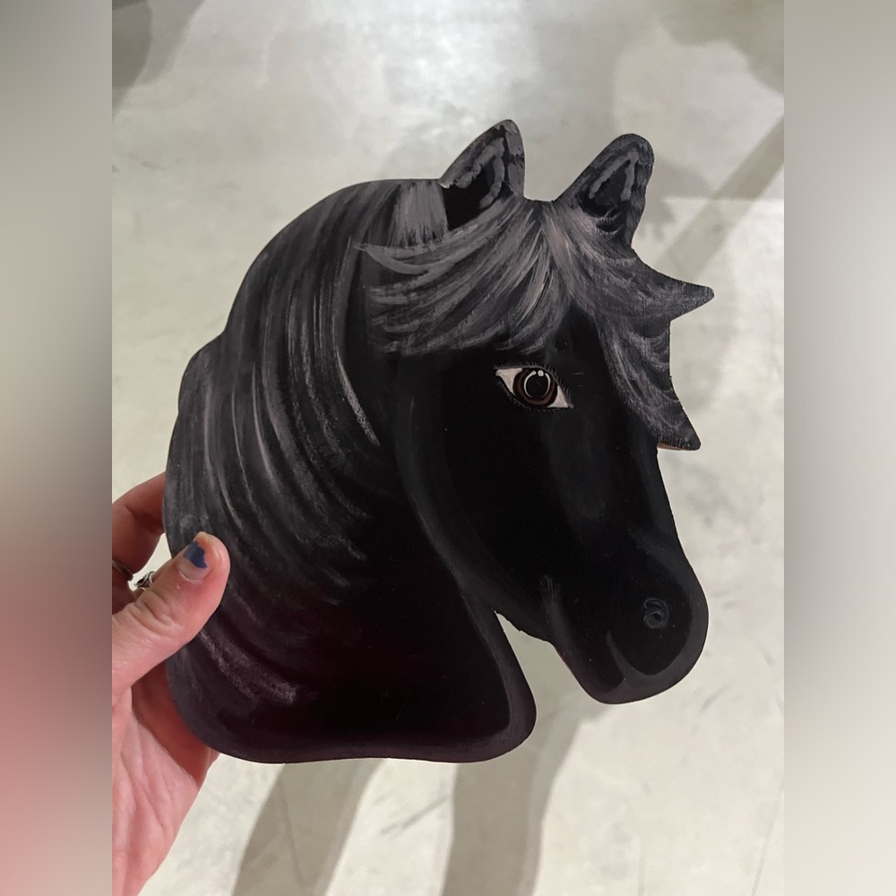 HORSE DECOR